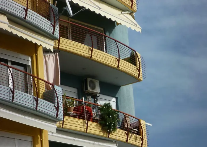 With Amazing View & Parking * Kavála