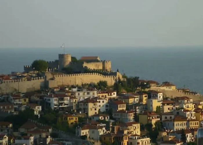 With Amazing View & Parking *